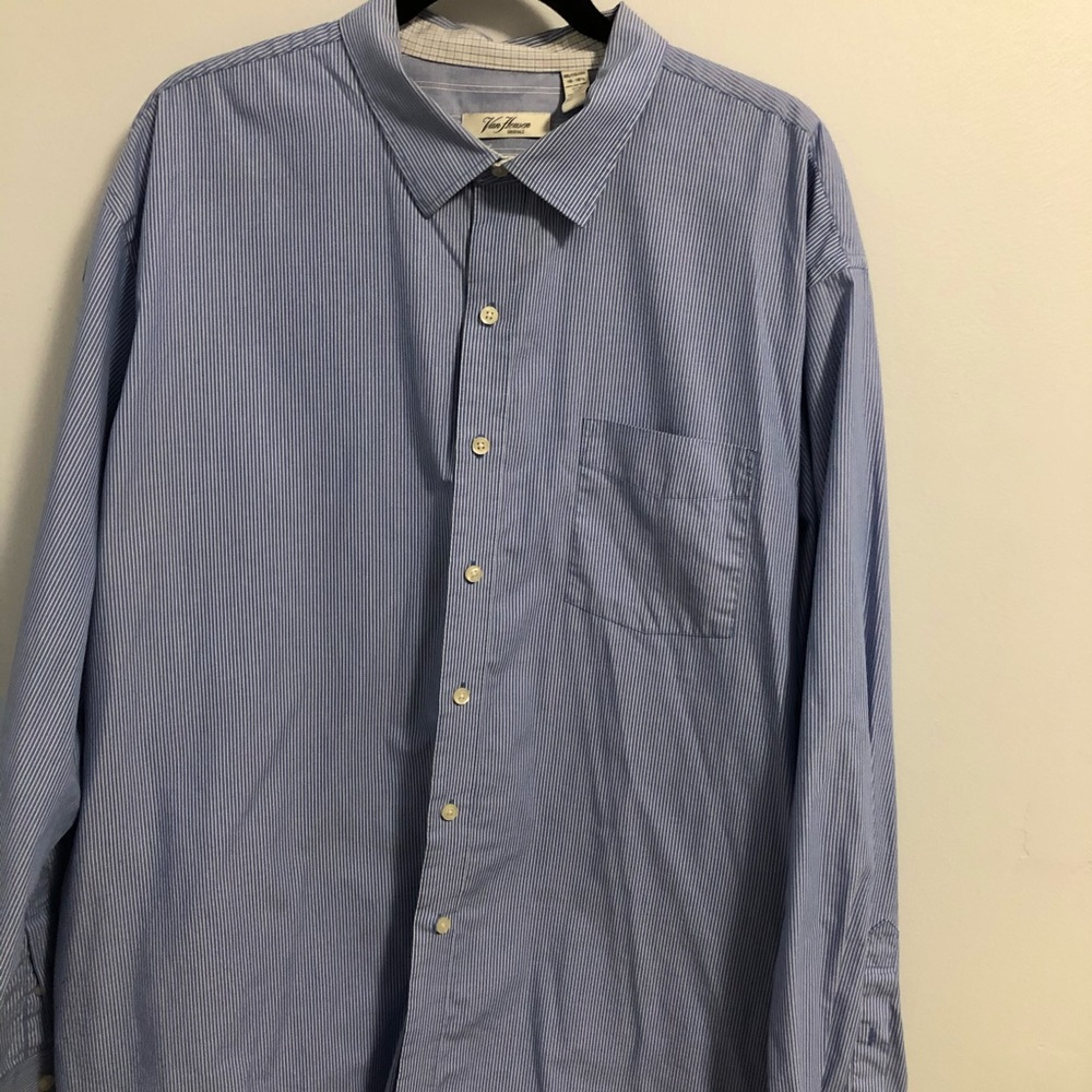 Man’s man’s van Heusen dress shirt